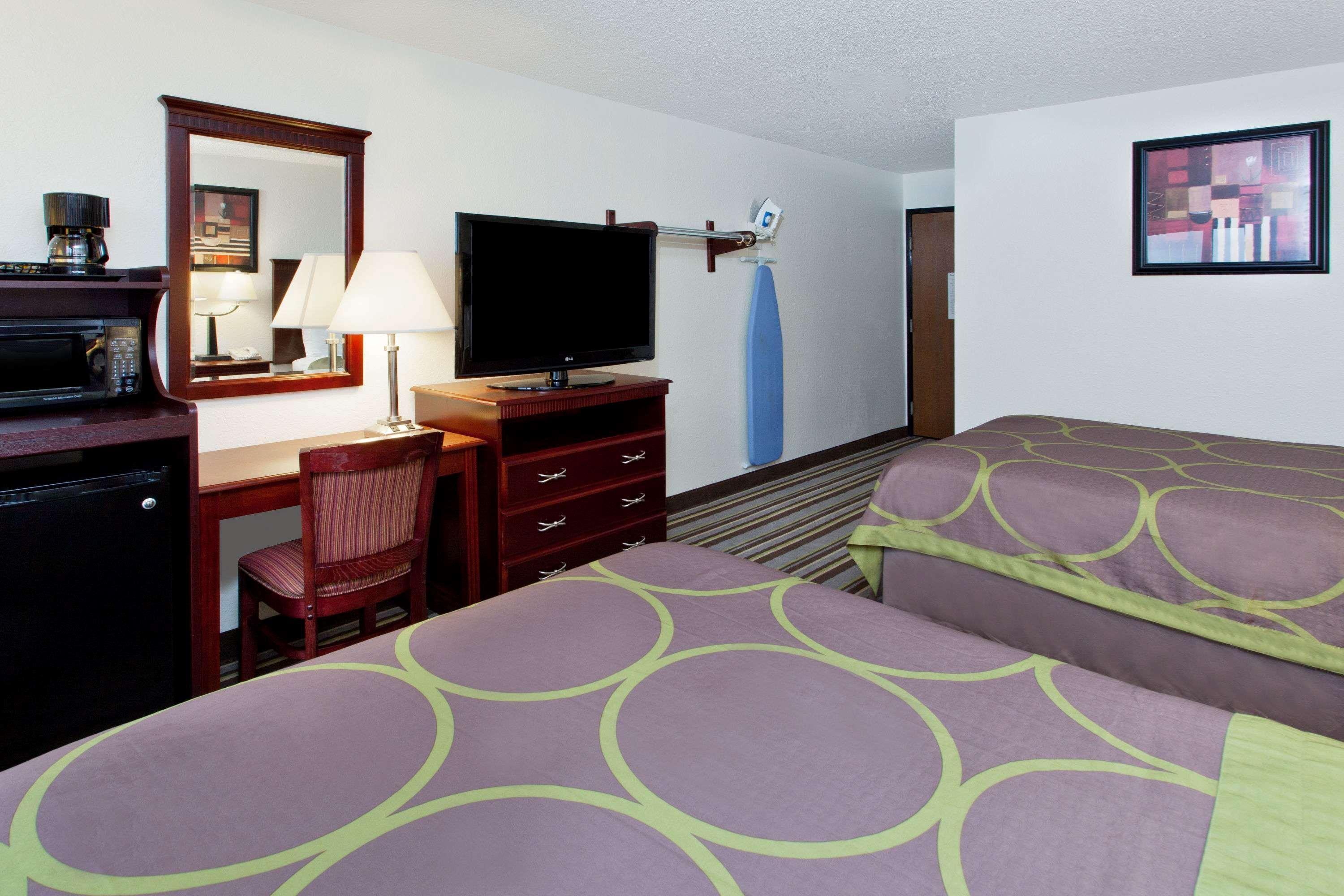 Hotel Super 8 By Wyndham Tuscaloosa Extérieur photo